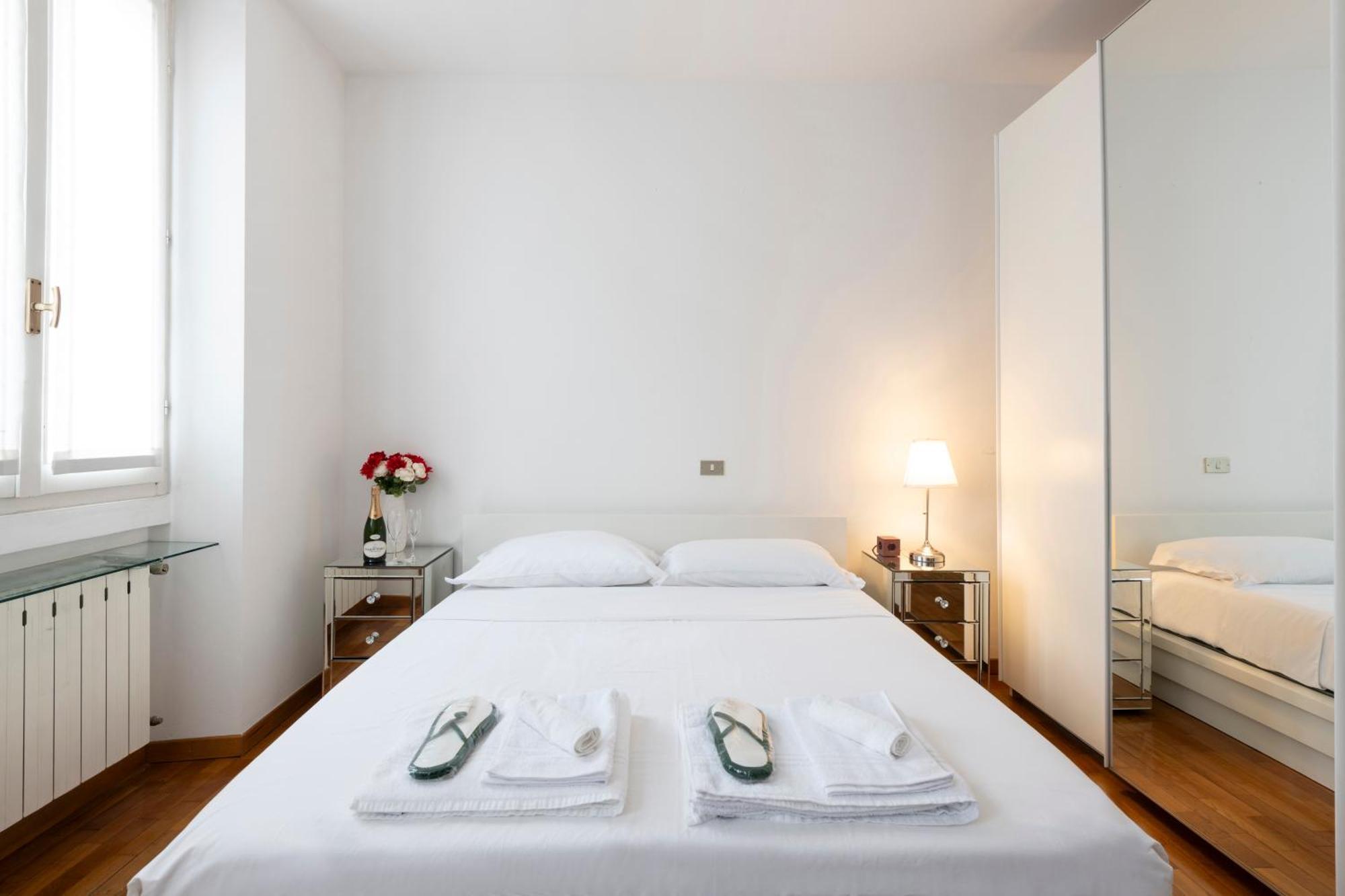 Bnbutler - Marghera - Luminoso Bilocale In Edificio Stile Vecchia Milano Leilighet Eksteriør bilde