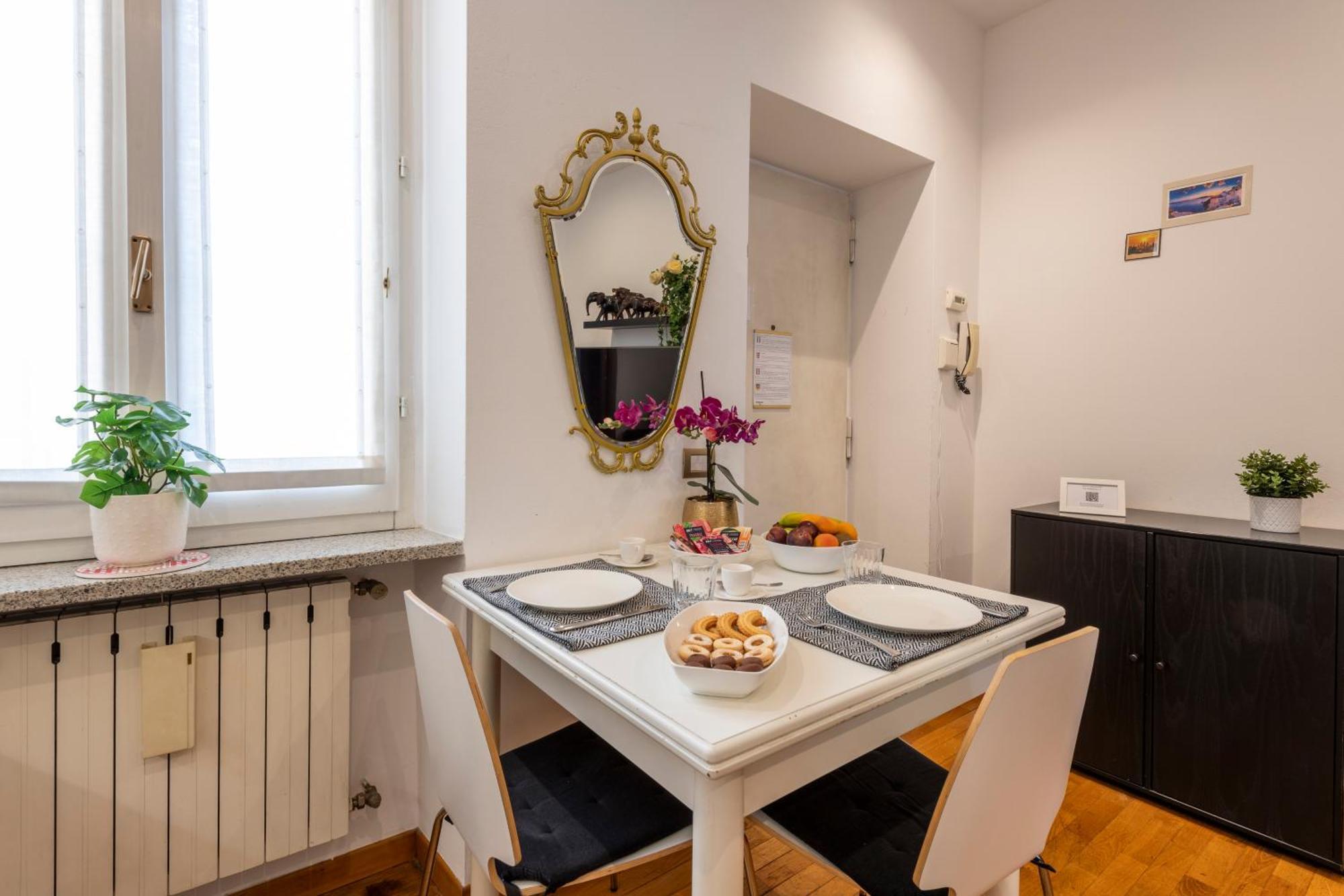 Bnbutler - Marghera - Luminoso Bilocale In Edificio Stile Vecchia Milano Leilighet Eksteriør bilde